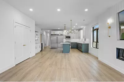 2318 Johnson St NE #201, Minneapolis, MN 55408 - Photo 5
