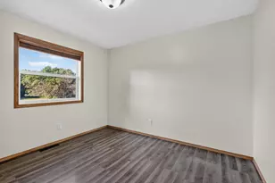 515 SW 9th Street SW, Braham, MN 55006 - Photo 13