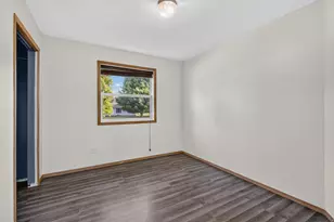 515 SW 9th Street SW, Braham, MN 55006 - Photo 15