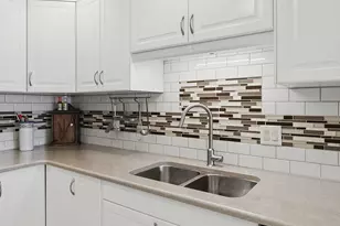 168 6th St E, Saint Paul, MN 55101 - Photo 15