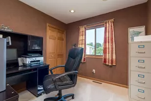 1114 Engesser Ln, Saint Peter, MN 56082 - Photo 17