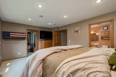 1114 Engesser Lane, Saint Peter, MN 56082 - Photo 15