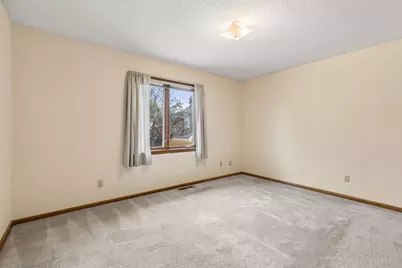972 Pointe Way, Eagan, MN 55123 - Photo 15