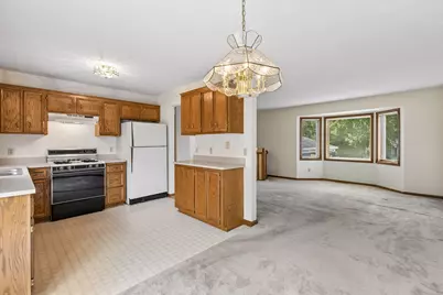 972 Pointe Way, Eagan, MN 55123 - Photo 9