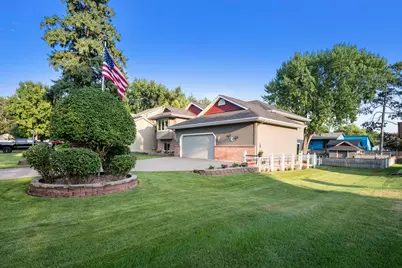 920 100th Lane NE, Blaine, MN 55434 - Photo 5