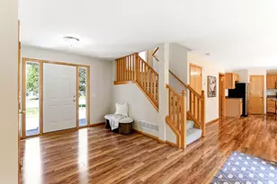 1676 Philipp Way, Shakopee, MN 55379 - Photo 3