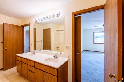 15872 Granada Avenue, Apple Valley, MN 55124 - Photo 23