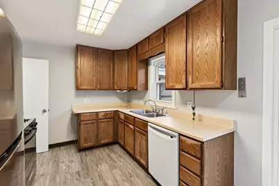 2057 Giesmann Street, Roseville, MN 55113 - Photo 9