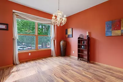 2437 Matterhorn Drive E, Maplewood, MN 55119 - Photo 17