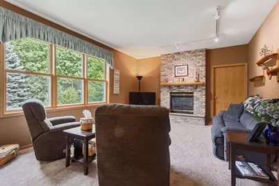 2437 Matterhorn Drive E, Maplewood, MN 55119 - Photo 11