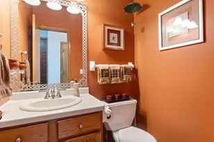 2437 Matterhorn Dr E, Maplewood, MN 55119 - Photo 15
