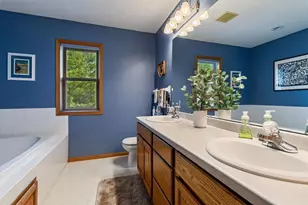 2437 Matterhorn Dr E, Maplewood, MN 55119 - Photo 19