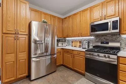 2437 Matterhorn Drive E, Maplewood, MN 55119 - Photo 5