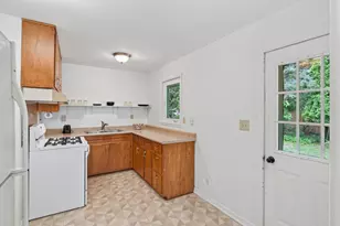 12916 Fairfield Rd W, Minnetonka, MN 55305 - Photo 9