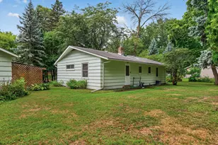 12916 Fairfield Rd W, Minnetonka, MN 55305 - Photo 35