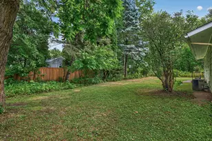 12916 Fairfield Rd W, Minnetonka, MN 55305 - Photo 31