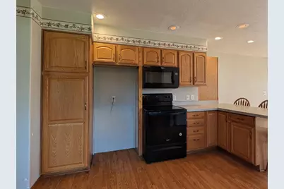 307 Saint Olaf Avenue N, Canby, MN 56220 - Photo 3