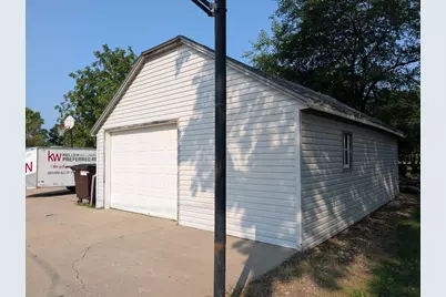 307 Saint Olaf Avenue N, Canby, MN 56220 - Photo 41