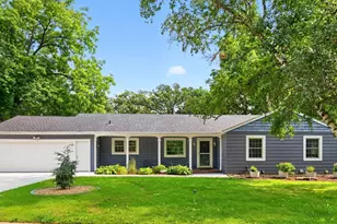 1516 Woodland Dr SW, Rochester, MN 55902 - Photo 1