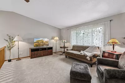 12540 Everest Court W, Apple Valley, MN 55124 - Photo 15