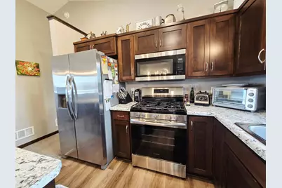 381 18th Street Court NW, Sauk Rapids, MN 56379 - Photo 7