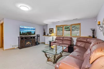 1354 Holly Avenue N, Oakdale, MN 55128 - Photo 43
