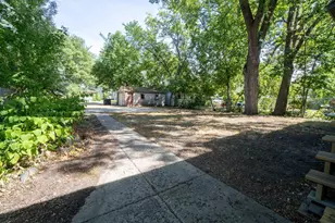 915 College Street N, Fargo, ND 58102 - Photo 27
