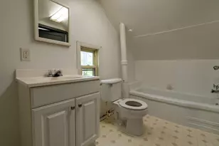 915 College Street N, Fargo, ND 58102 - Photo 17