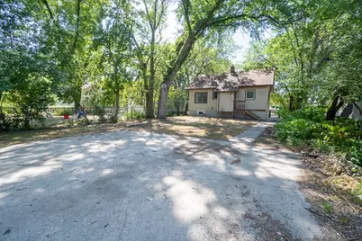 915 College Street N, Fargo, ND 58102 - Photo 29
