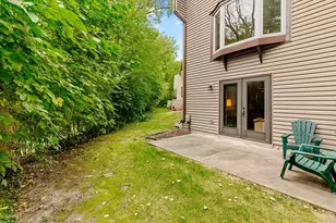 2420 Mendelssohn Ln N, Golden Valley, MN 55427 - Photo 35