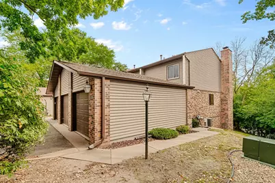 2420 Mendelssohn Lane N #5, Golden Valley, MN 55427 - Photo 3