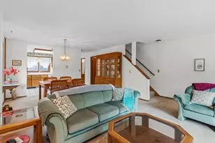 2420 Mendelssohn Ln N, Golden Valley, MN 55427 - Photo 7
