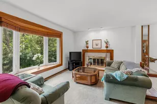 2420 Mendelssohn Ln N, Golden Valley, MN 55427 - Photo 5