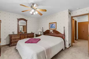 2420 Mendelssohn Ln N, Golden Valley, MN 55427 - Photo 19