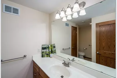 113 Oak Marsh Drive, Mankato, MN 56001 - Photo 53