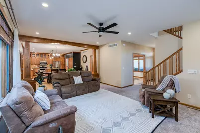 113 Oak Marsh Drive, Mankato, MN 56001 - Photo 9