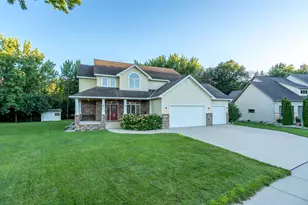 113 Oak Marsh Dr, Mankato, MN 56001 - Photo 3