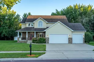 113 Oak Marsh Dr, Mankato, MN 56001 - Photo 1