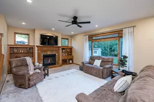113 Oak Marsh Dr, Mankato, MN 56001 - Photo 7