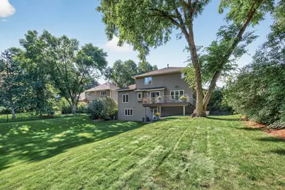 2277 Moreland Court E, Maplewood, MN 55119 - Photo 9