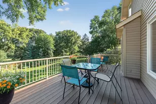 2277 Moreland Ct E, Maplewood, MN 55119 - Photo 5