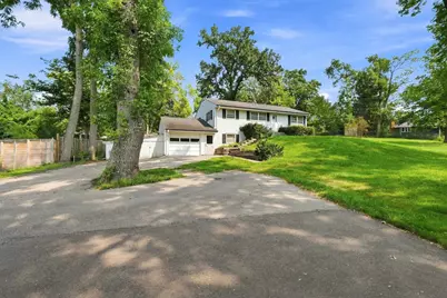 17924 Bell Circle W, Minnetonka, MN 55345 - Photo 1