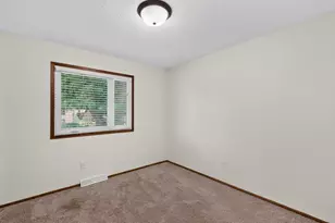 1634 7th Ave SE, Rochester, MN 55904 - Photo 21
