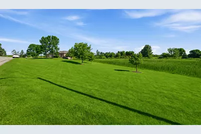 126 57th Avenue NE, Willmar, MN 56201 - Photo 3