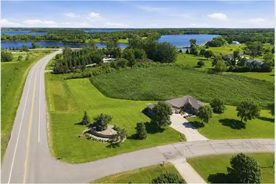 126 57th Avenue NE, Willmar, MN 56201 - Photo 5
