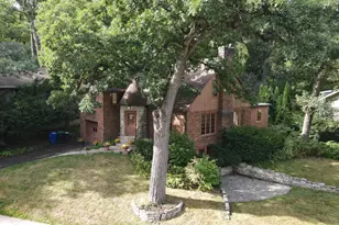 1393 Keston St, Saint Paul, MN 55108 - Photo 49