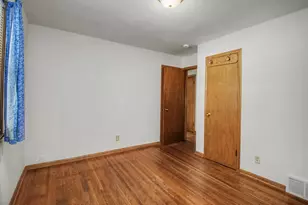 717 Hall Ave, Saint Paul, MN 55107 - Photo 17