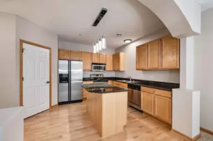 111310 Village Rd, Chaska, MN 55318 - Photo 9