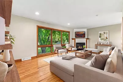 5536 Holiday Road, Minnetonka, MN 55345 - Photo 5