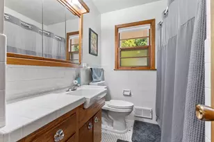 1381 Hoyt Ave E, Saint Paul, MN 55106 - Photo 17